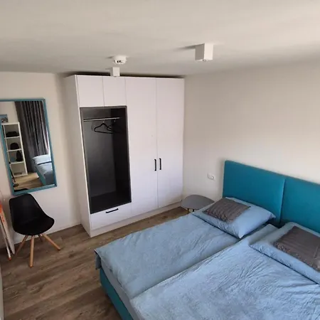 Chantzi Apartment *